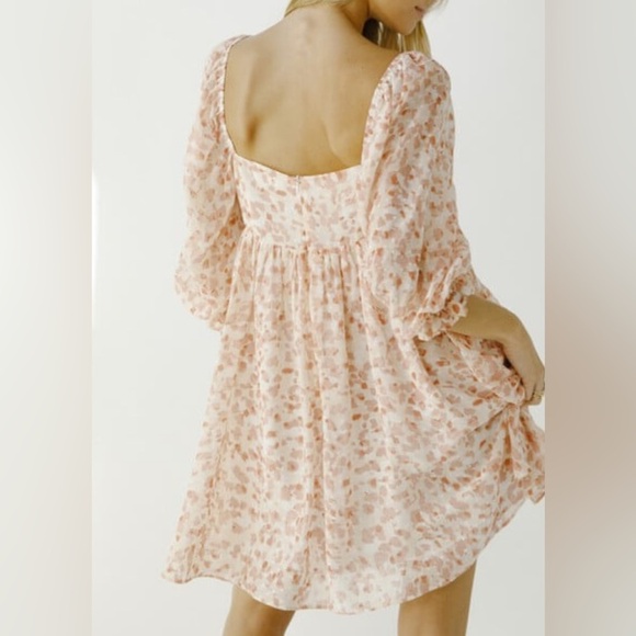 Storia Pink Floral Dress - Picture 2 of 8